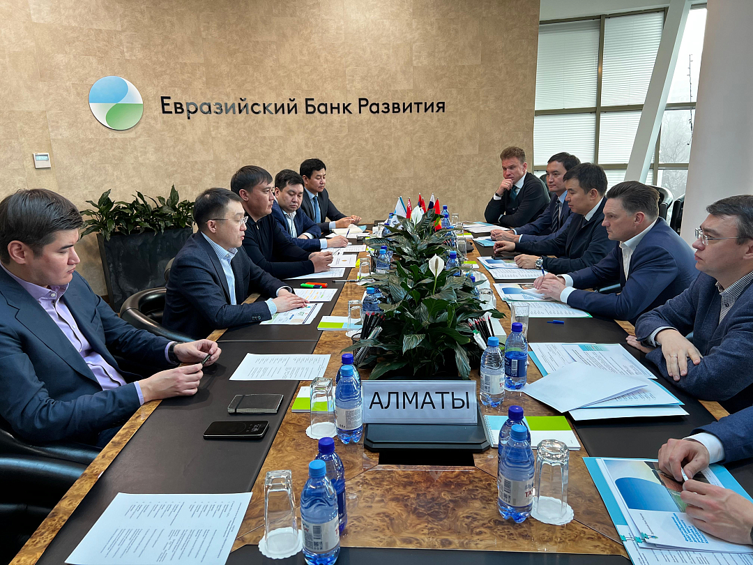 The EDB and Kazakhstan’s Ministry of Transport discuss financing for road projects