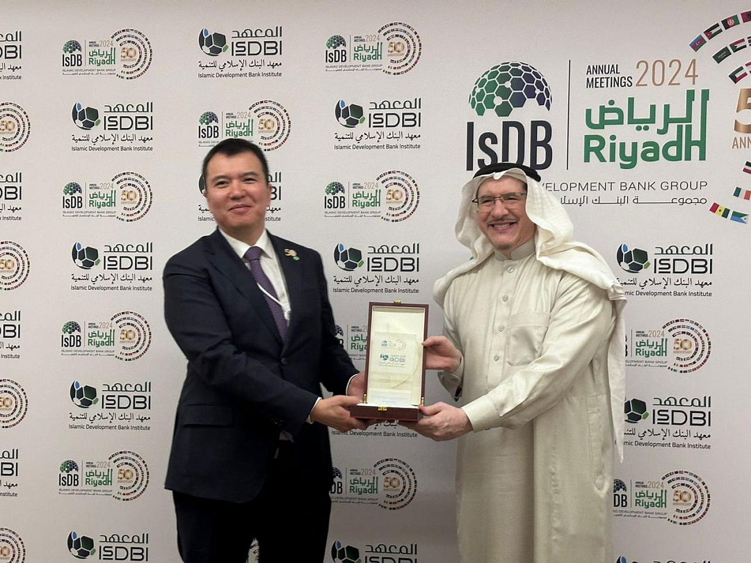 Strengthening Global Partnership: EDB Delegation at the Islamic Development Bank's Annual Meeting