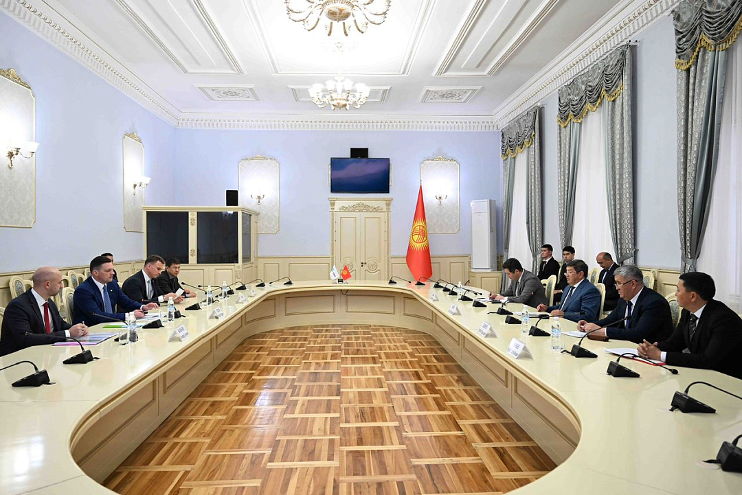 The EDB to continue investing in projects in Kyrgyzstan in 2024: Akylbek Japarov, Chairman of the Cabinet of Ministers of the Kyrgyz Republic, meets with Nikolai Podguzov, Chairman of the EDB Management Board