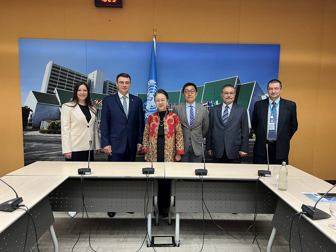 Sharing Knowledge and Enhancing Cooperation: EDB and ESCAP Expand Partnership